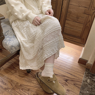 2023 autumn and winter pregnant women's forest vintage pleated lace raw cotton bottoming skirt layered egg