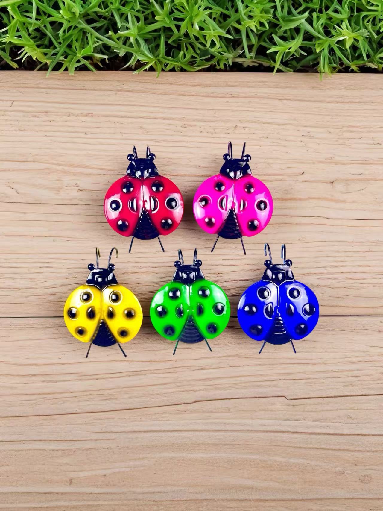 Three-dimensional Iron Ladybug Wall Art Hanging Decoration_voghion.com