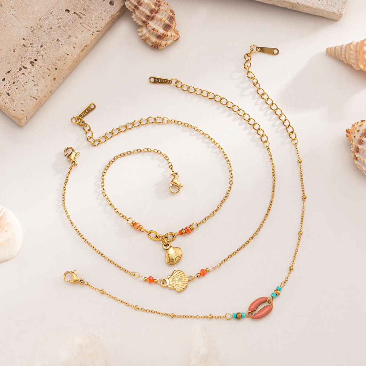 Tena Pulsera de acero inoxidable europea y americana Pulsera de acero de titanio fresca de color simple y de alto nivel Joyería de explosión transfronteriza para mujer