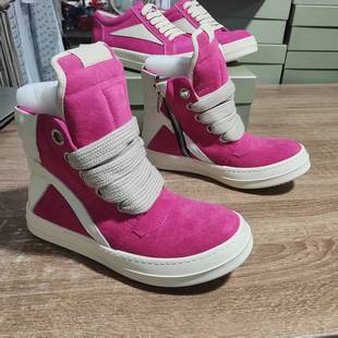 �F؛roõ�tɫ������Ь�����Ǹߎͺ�״�Ь��С���r��ŮЬ���԰�Ь