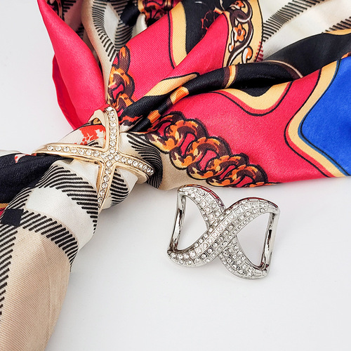 Cross-hollow sweet pearl coat buttons, crystal shawl buttons, best-selling Korean silk scarf buttons, creative and fashionable