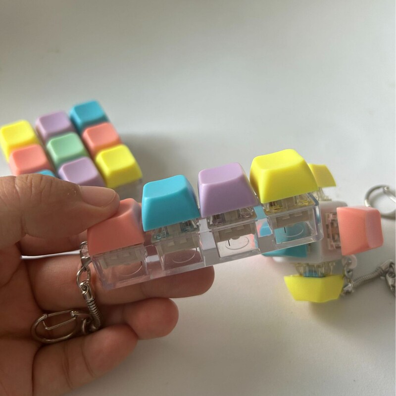 ワンライン4ボタンメカニカルキーボード減圧テストシャフト減圧キーホルダーペンダントマカロン減圧おもちゃ|undefined