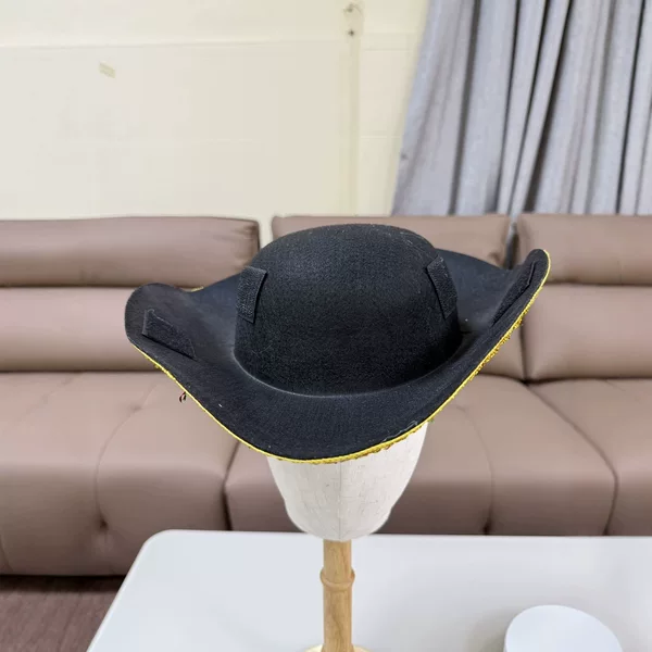 Triangular Non-Woven Fabric with Gold-Edged Felt Cloth Hot-Pressed Pirate Hat Halloween Performance Hat