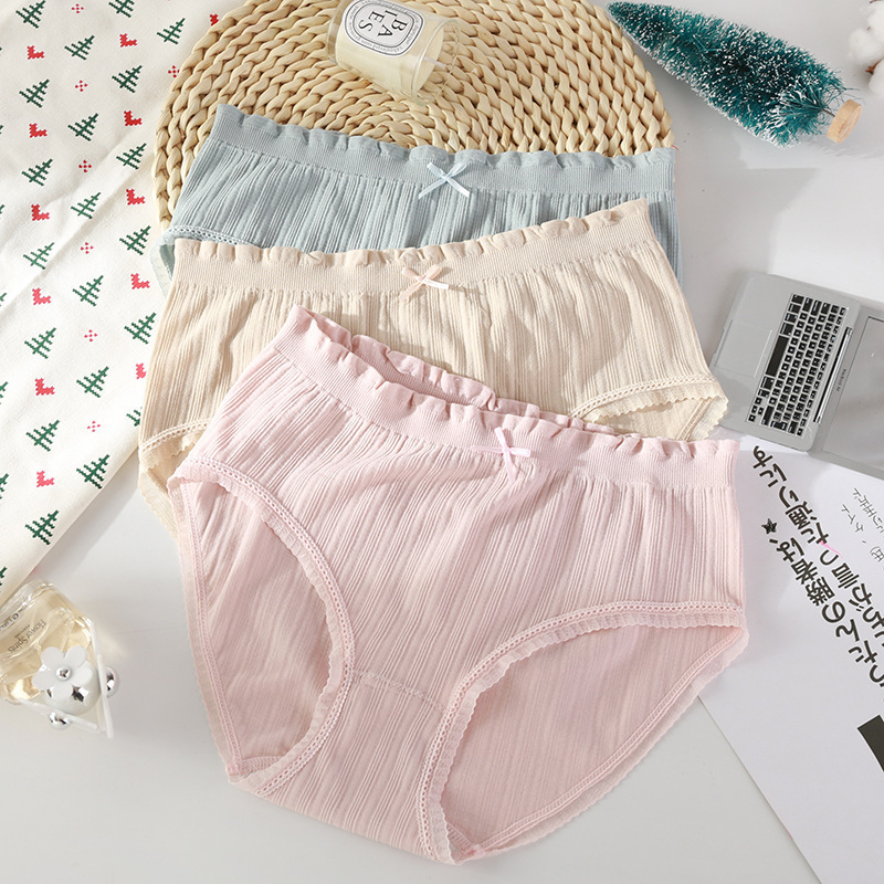 2021 New Japanese Seamless Underwear Women's Mid-waist Lace Cotton Crotch Anti-bacterial Unicorn Girls' Briefs