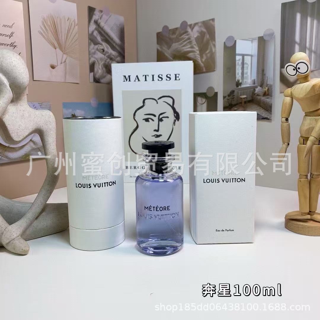 Marca vietnamita No Man 's Land Blue Wind Bell Peras británicas Negro Blanco Teddy Bear Rose Water Rojo 540 Perfume