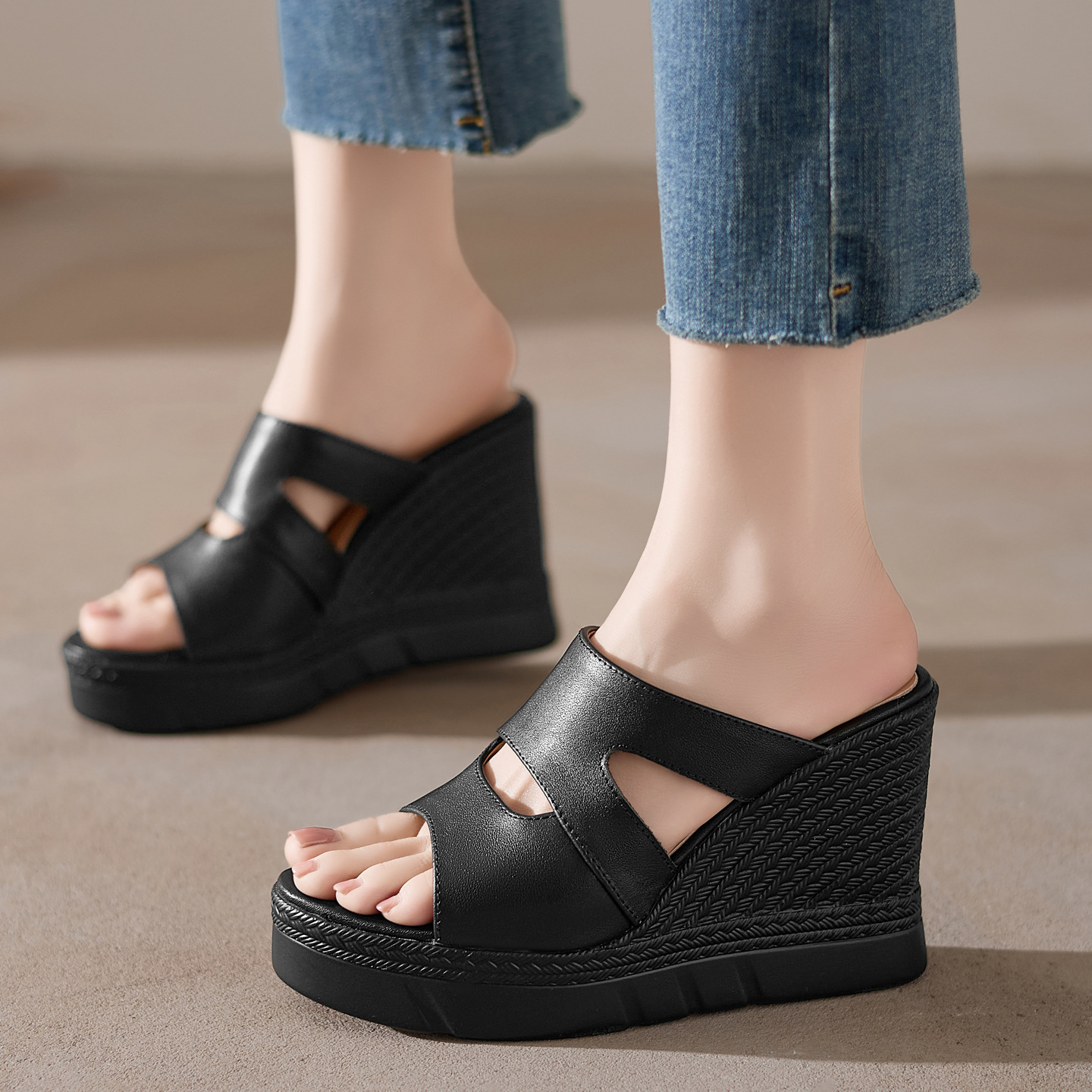 Sandal cao gót nữ hở mũi đế xuồng dày 10 cm — đen