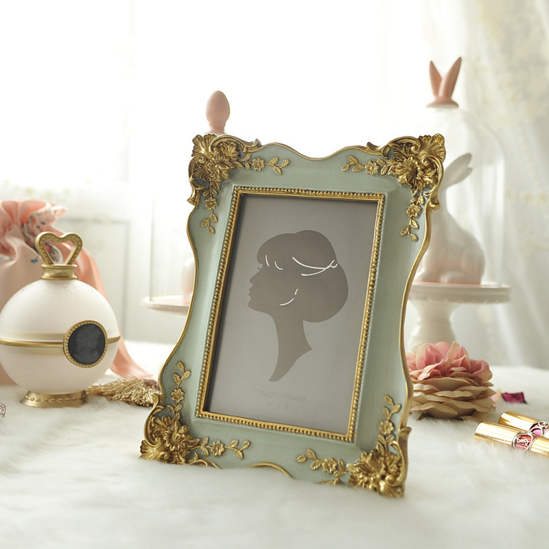 Simple Style European Carved Gold Resin Photo Frame Creative Rectangular Picture Frame Home Soft Decoration Ornaments Wholesale Simple Style European Carved Gold Resin Photo Frame Creative Rectangular Picture Frame Home Soft Decoration Ornaments Wholesale