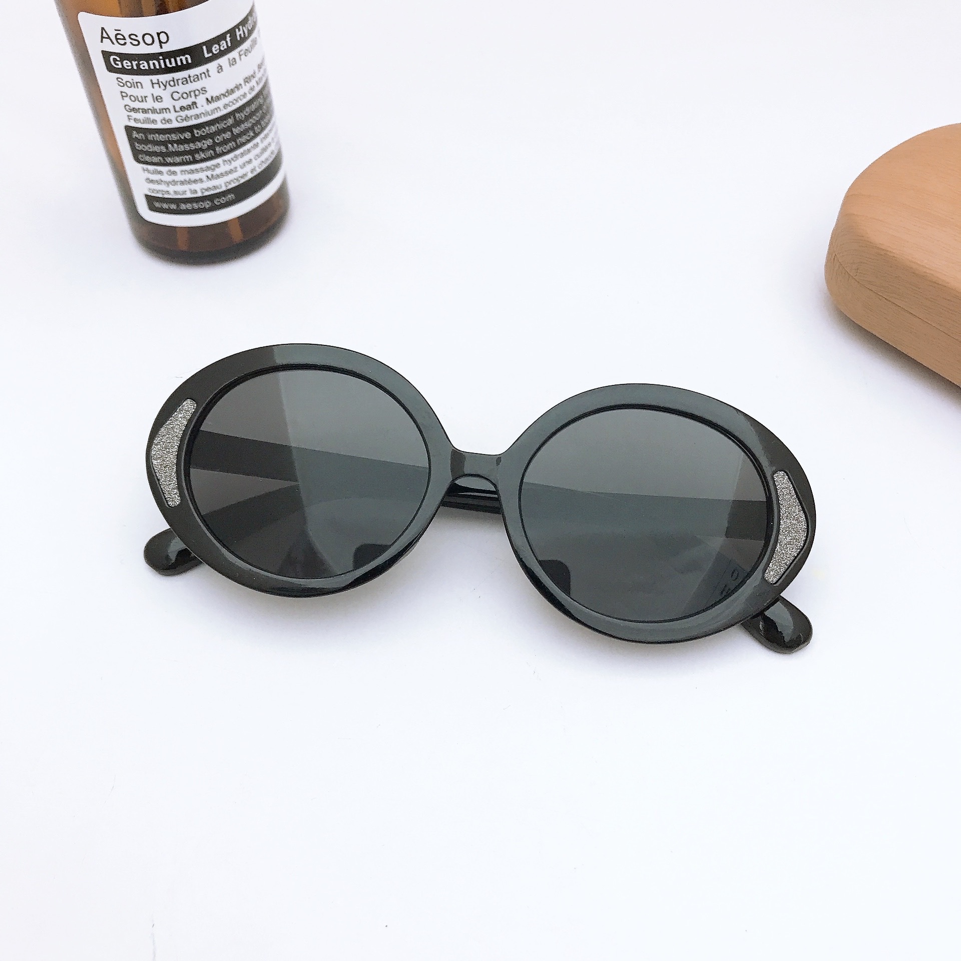 45g Weight Full Frame Glasses Structure Sunglasses Classification Ac, UV400 Protection Lens Material Oval Frame Glasses Style Travel, Daily Occasion Solid Color Pattern All Seasons Season Children Unisex Gender Basic Style Basic Solid Color Ac UV400 Protection Oval Frame Full Frame Kids Sunglasses 5