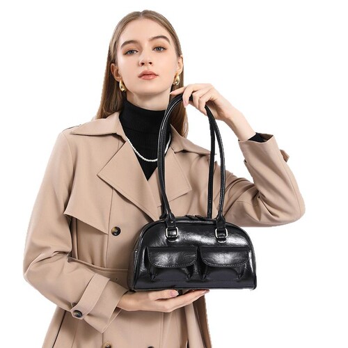 New Women's Fashion Niche Oil Waxed Leather Bowling Bag with Multiple Pockets Crossbody Bag Commute Shoulder Bag