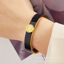 �¿�W���羳�������C���l �A���_�R���ֲ�ɫ�m�ŵ��z�����CŮ