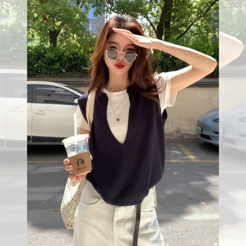 Korean Chic Layered Short-Sleeved T-Shirt for Women in Summer, Unique and Super Nice Design, Short Two-Piece Set, Right Shoulder Top