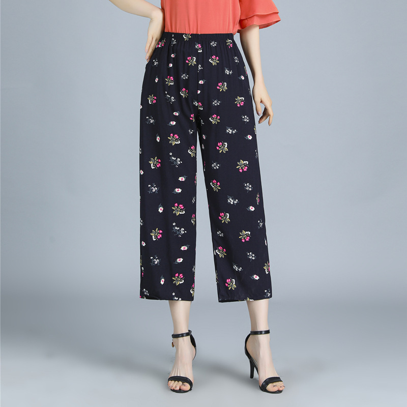 Middle-aged and elderly women's cotton silk pants grandma summer elastic waist straight cropped pants artificial cotton mom pants can be worn outside