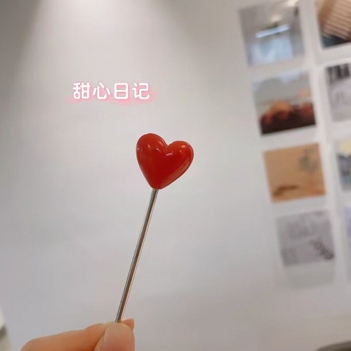 Cute, Home-Use, Creative Heart-Shaped Stainless Steel Fruit Forks—A Social Media Sensation! High-Quality, Adorably Designed Fruit Skewers That’ll Steal Your Heart.