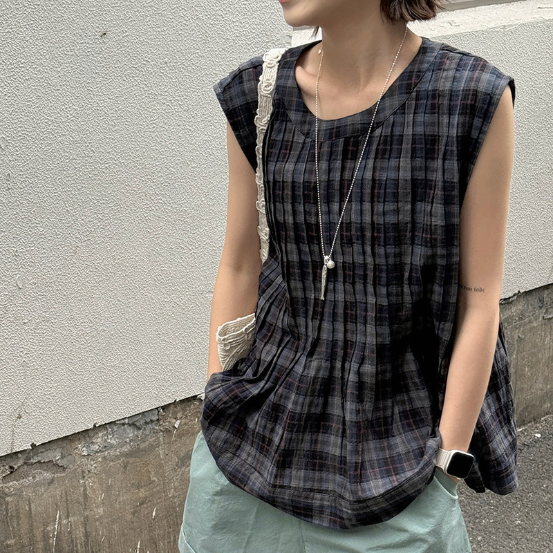 Leino Korean-Style Chic Sleeveless Plaid Blouse for Women, Summer 2026 New Design, Pleated Slimming Top, Trendy Leino Korean-Style Chic Sleeveless Plaid Blouse for Women, Summer 2026 New Design, Pleated Slimming Top, Trendy