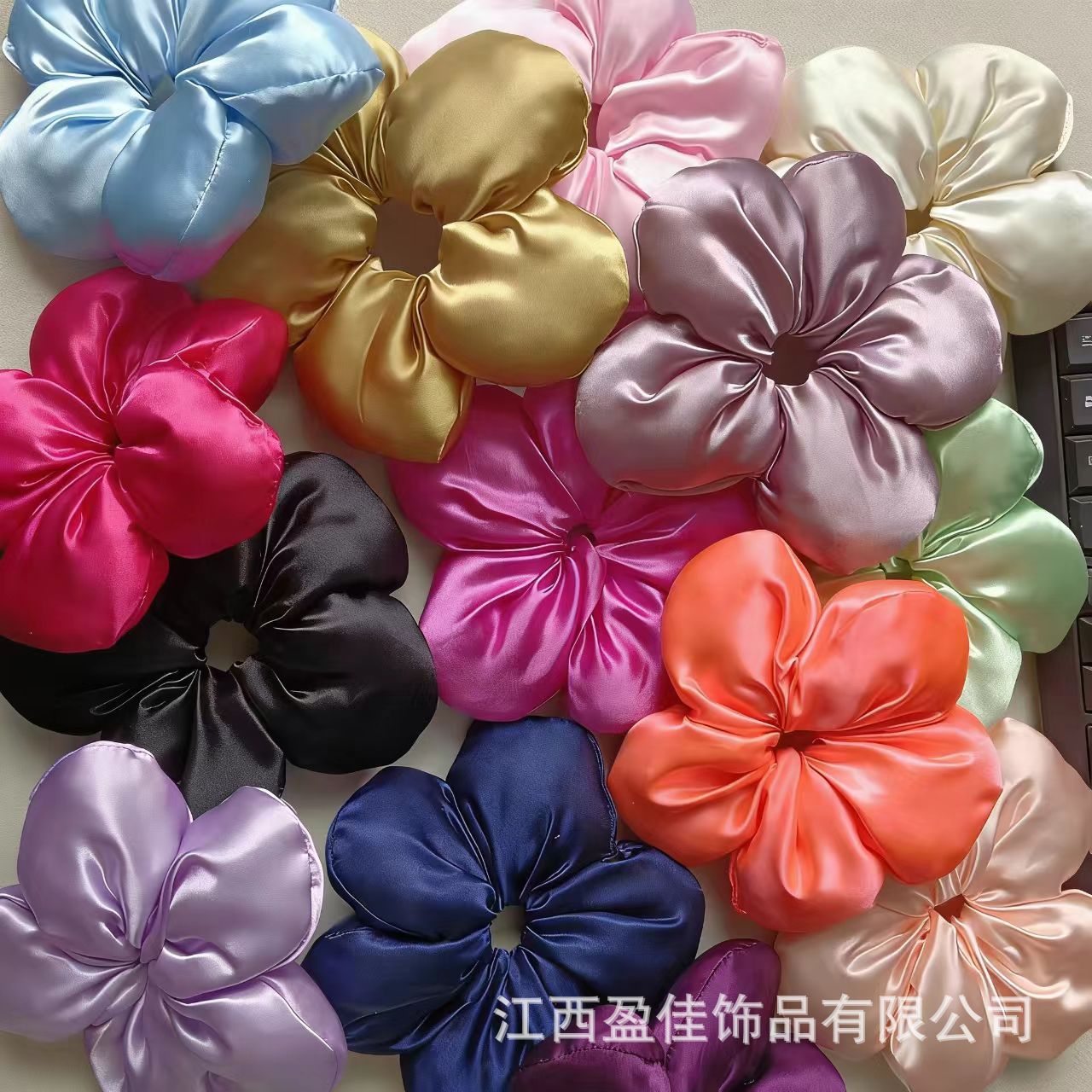 고급스럽고 우아하며 귀여운 스펀지 꽃 머리끈, 특대형, 휴가 스타일, 입체적인 빵 모양 머리끈