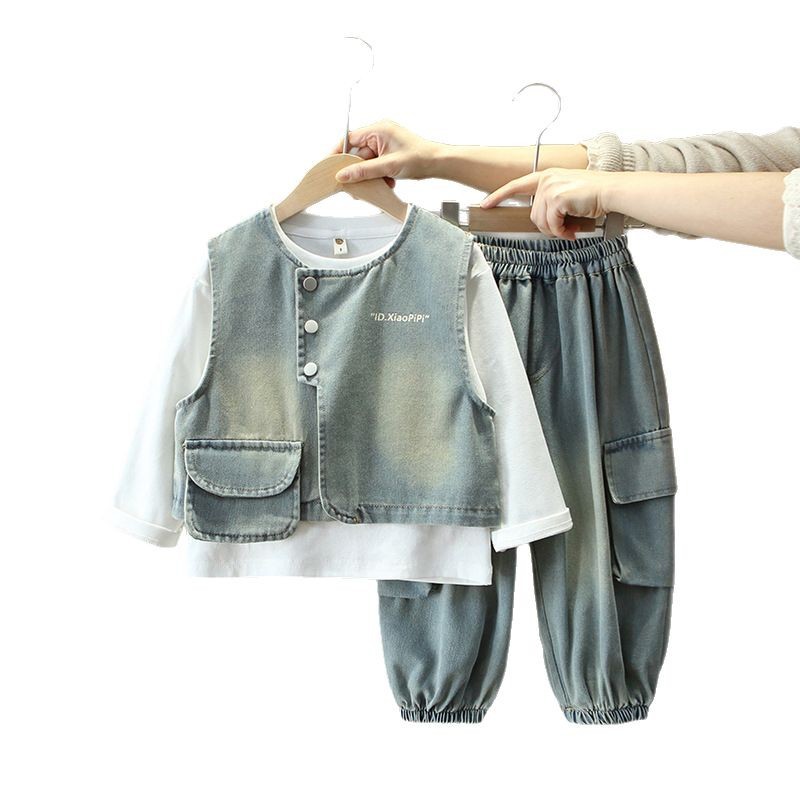 7681 traje de chaleco de mezclilla de primavera para niños 2025 nuevo traje de tres piezas para niños guapo y de moda de primavera y otoño