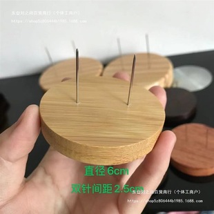 Factory Direct Sale Solid Wood Doll Stand with Needle Queen Yarn Base Bracket