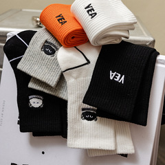 Men's Autumn/Winter New Letter Embroidery Ins Fashion Sports Anti-Slip Rubber Sole Breathable Sweat Absorbent Mid-Calf Trendy Cotton Socks