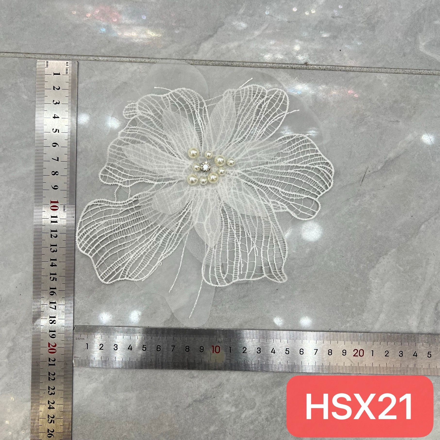 2026 nuevo bordado tridimensional blanco flores de encaje solubles en agua encaje hecho a mano perlas falda swing suéter adornamiento para el pelo DIY