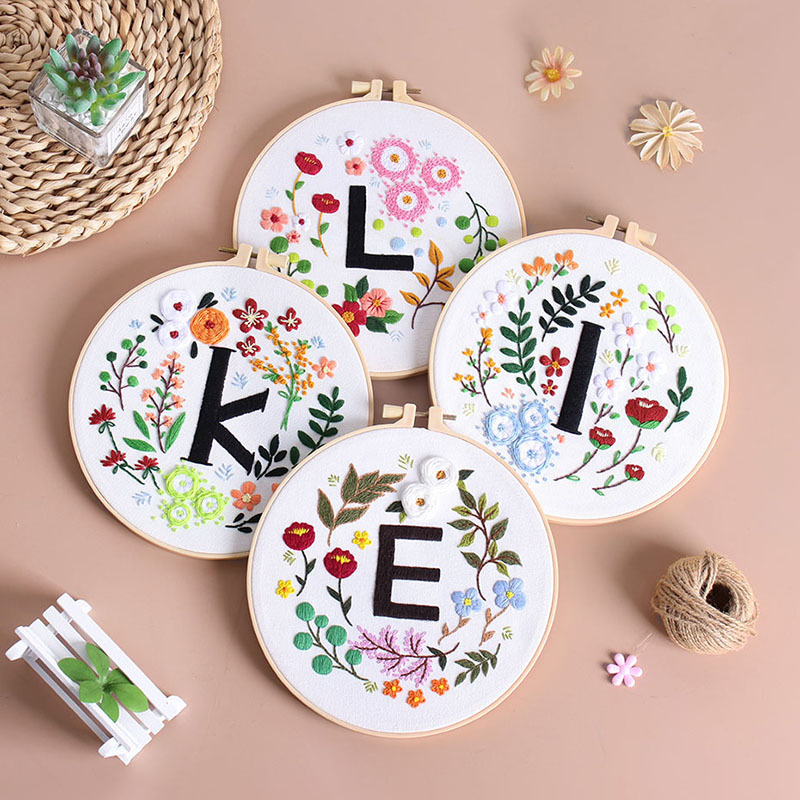 Flor de letras queridos bordados a mano DIY paquete de material estereoscópico europeo Amazon ventas calientes originales como nuevos productos