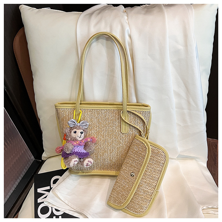 Bolso de gran capacidad para mujer 2025 verano nueva moda tejida bolso de axila de un solo hombro bolso de viaje casual image 12
