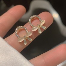 新款猫眼石蝴蝶结耳钉女韩国小巧简约百搭外出气质耳饰潮