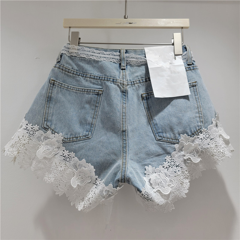 Pantalones Cortos de Mezclilla con Encaje de Mezclilla y Poliéster Detalle de encaje Tiro bajo para Verano image 2