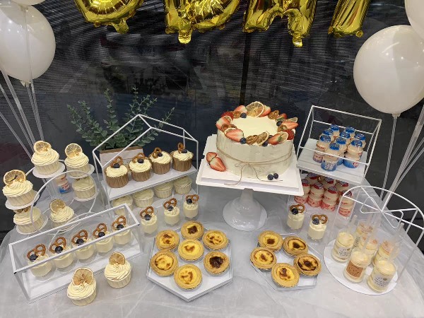 Estilo europeo blanco postre Mesa decoración pastel de boda bandeja soporte de exhibición té de la tarde Merienda stand comida fría té mesa de descanso image 14