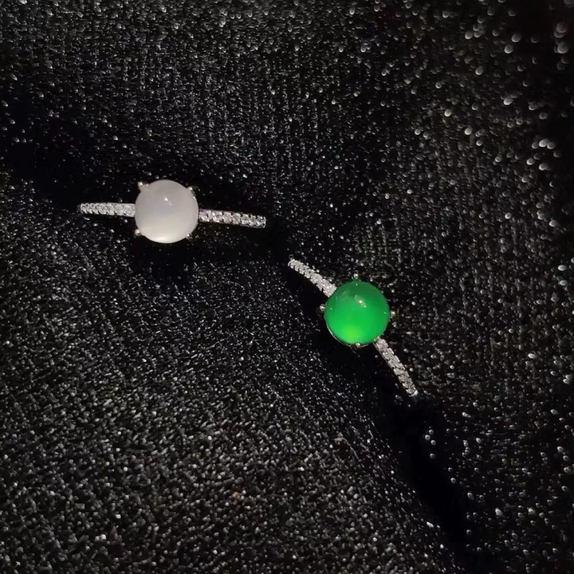 Женское кольцо с высоким ледяным серебряным покрытием и инкрустацией белого халцедона, простое и изысканное женское нефритовое кольцо с агатом, подарок в прямом эфире