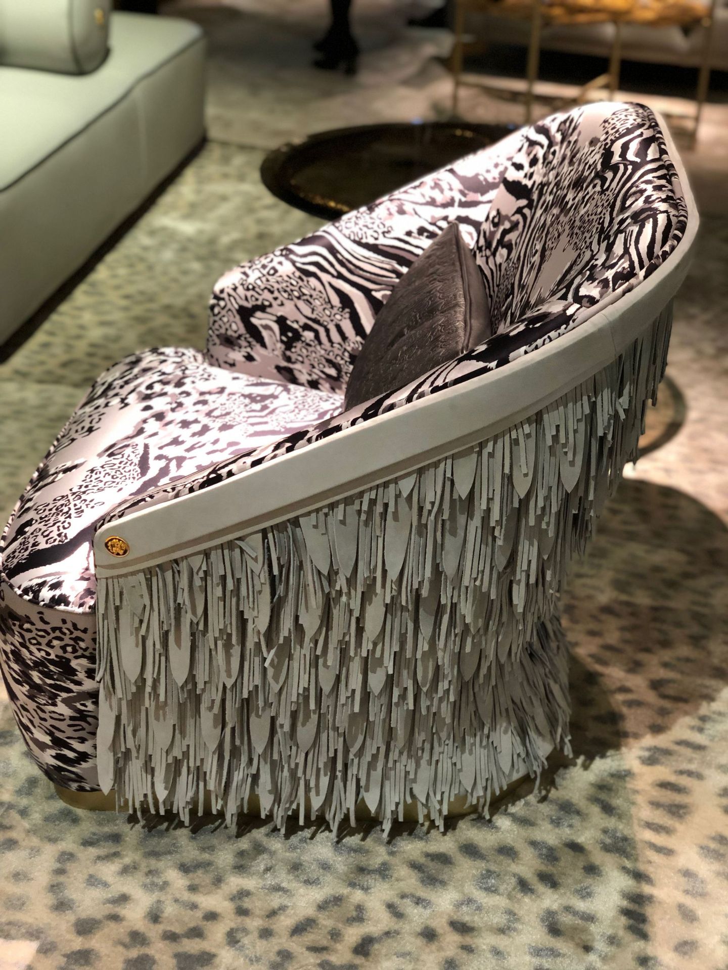 客廳臥室輕奢沙發流蘇單人位北歐風家具創意設計師家具