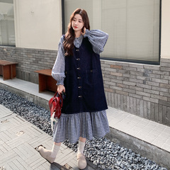 蓝色松弛感牛仔背心连衣裙套装女2025秋复古格纹长袖衬衫裙两件套