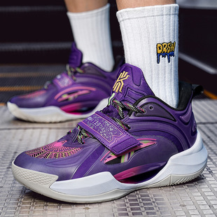 �羳�¿�W��һ������Ħ�������Ů�@��Ь���I����ˮ���͸����Ь