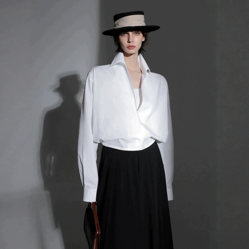 Unique design white shirt, V-neck, loose-fitting, long-sleeved, with a sophisticated look, suitable for work or as a base layer