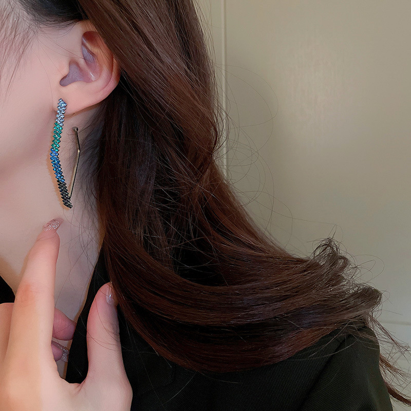 1 Pair Fashion Geometric Metal Inlay Rhinestones Women's Ear Studs display picture 8
