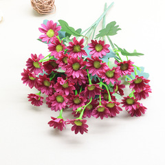 小さなデイジーの造花、シルクフラワー、リビングルームのダイニングテーブルフラワーアレンジメント、デスクトップディスプレイフラワーアレンジメント、カモミールの花束