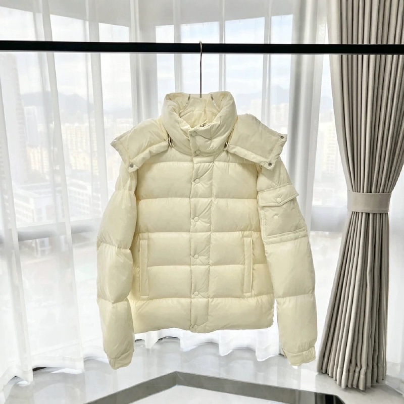 蒙口70周年羽绒服男女情侣款加厚高端货源批发|undefined