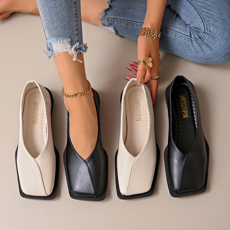 Cross-Border Loafers, Small Leather Shoes, Women's Formal Business Casual Shoes, Thick-Soled British Slip-Ons, Large Size Shoes Cross-Border Loafers, Small Leather Shoes, Women's Formal Business Casual Shoes, Thick-Soled British Slip-Ons, Large Size Shoes