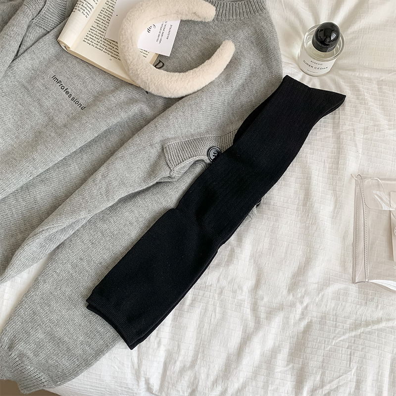 Calcetines de lana de otoño y invierno, calcetines de muslo de tendencia sin hueso, calcetines de mujer al por mayor.