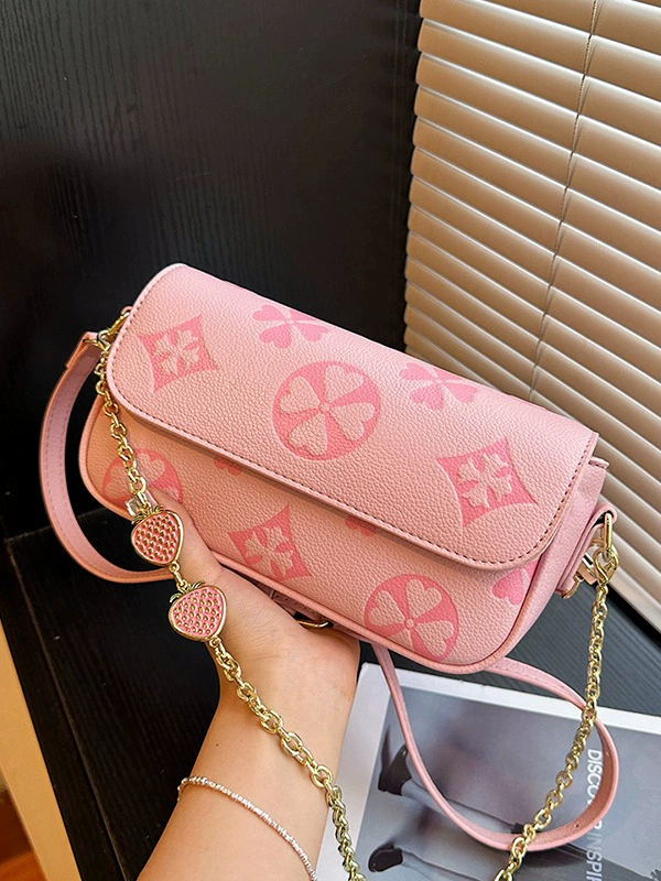 Стильная маленькая clutch сумка