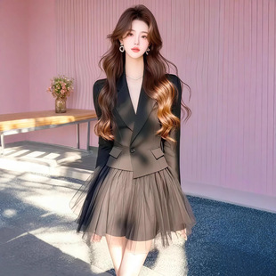 �}ϵ�p��һ����2025�����¿�ձ��L���|��ɫ���b���׼�ȹ�r��Ů�b