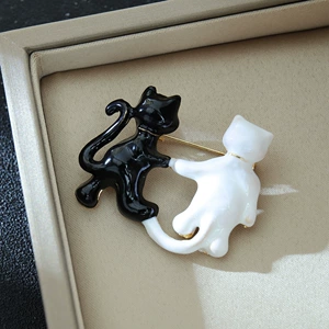 Korean Version Cartoon Cute Alloy Enamel Couple Cat Brooch Fashion Simple Men's and Women's Clothing Brooch Jewelry Pin