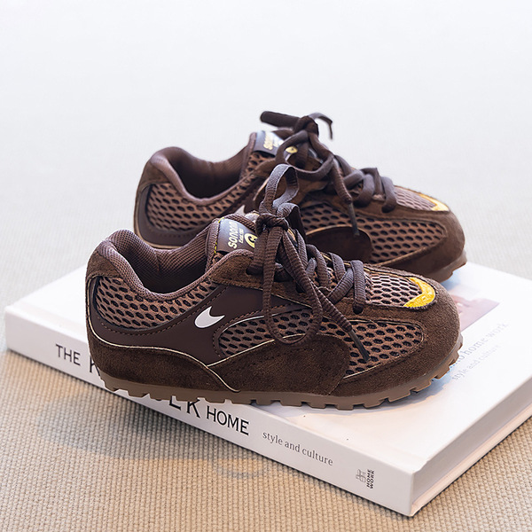 Children's breathable sneakers