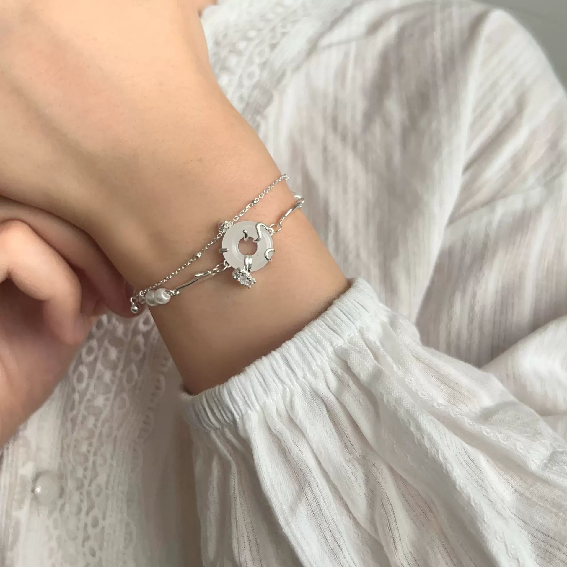 S990纯银皎月平安扣双层手链女轻奢高级感新中式国潮珍珠玉髓手饰