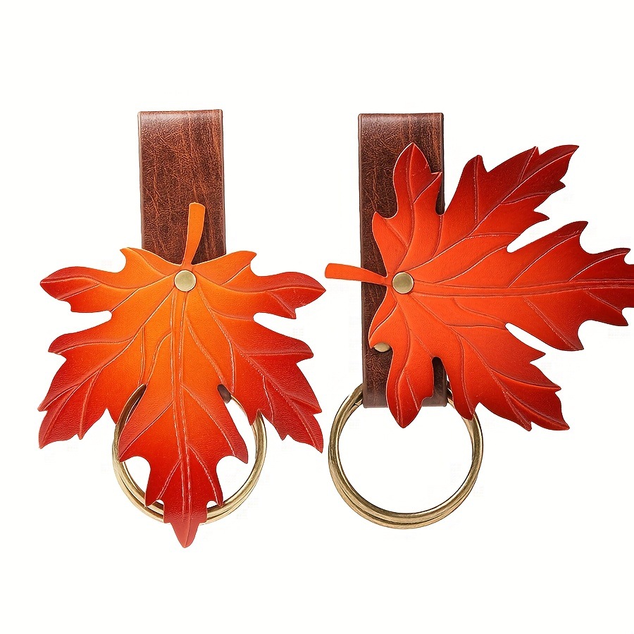 Medieval Pu Leather Skirt Clip Halloween Keychain Maple Leaf Prop_voghion.com
