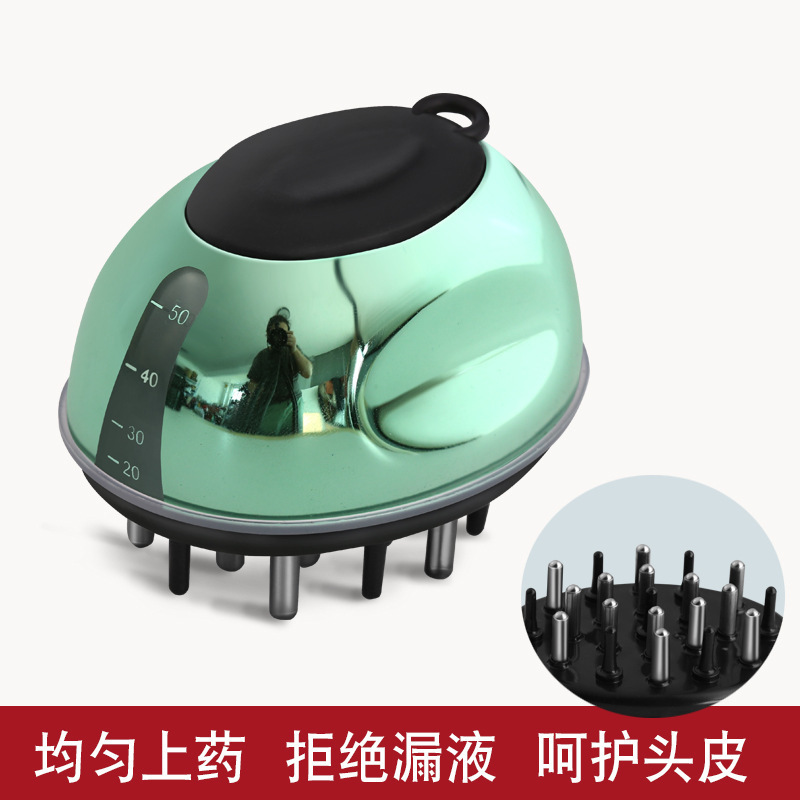 新製品の導液櫛の頭の皮に薬を入れます。ミニマッサージ櫛のミノに薬を入れます。|undefined