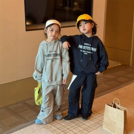 童T恤;童裤;儿童牛仔裤