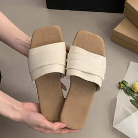 韩系褶皱软皮拖鞋女外穿夏平底海边度假沙滩鞋仙女风一字凉拖鞋女