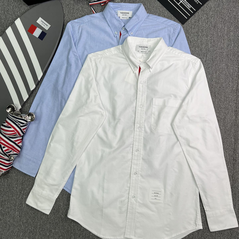 【】Factory Store High-Quality Spring and Autumn Long-Sleeve Oxford Shirt with Red, White, and Blue Woven Trim on the Placket and Pointed Collar
