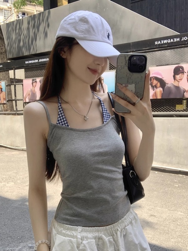 灰色假两件挂脖吊带背心女夏季外穿带胸垫辣妹风修身短款无袖上衣|undefined