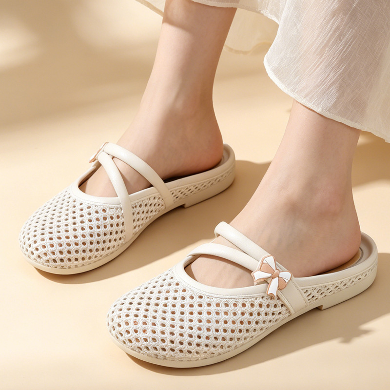 High-End Stylish Women's Summer Clogs, Versatile for Outdoor Wear, Non-Slip, Odor-Resistant Beach Sandals, Closed-Toe Slip-Ons High-End Stylish Women's Summer Clogs, Versatile for Outdoor Wear, Non-Slip, Odor-Resistant Beach Sandals, Closed-Toe Slip-Ons